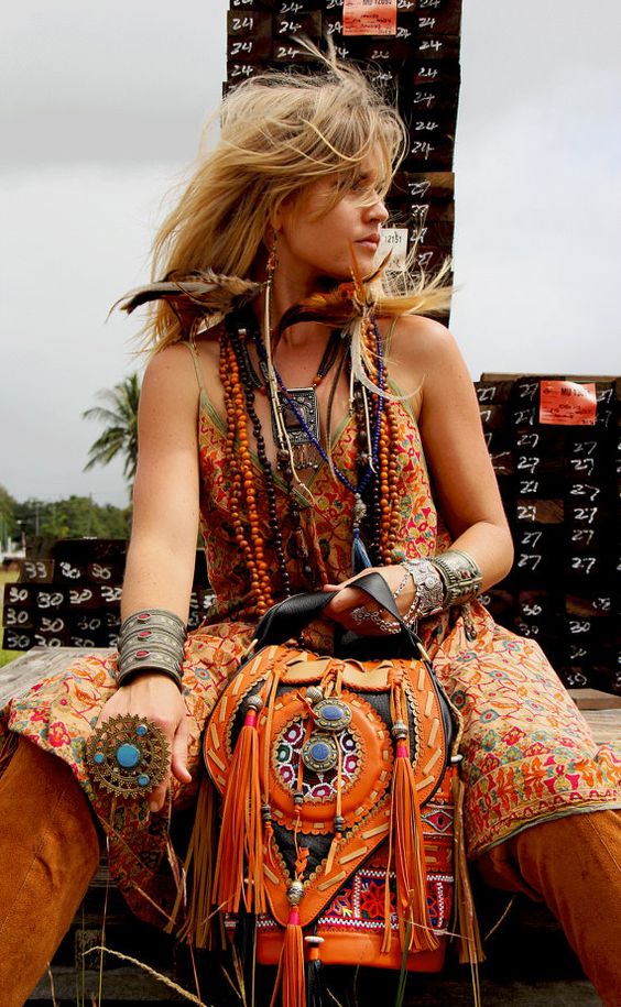 Vêtements femme colorés  La mode bohème ethnique et boho-chic à